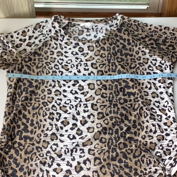 Erm London Cheetah Print Blouse, Women’s Size Large. - Picture 10 of 12